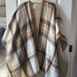 Wool rich wrap